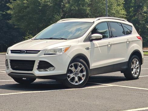 Used 2014 Ford Escape Titanium FWD image 2