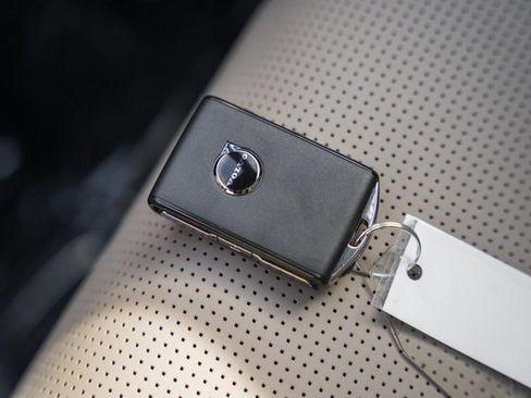 New 2026 Volvo XC90 B6 Ultra w/ Protection Package Premier image 40