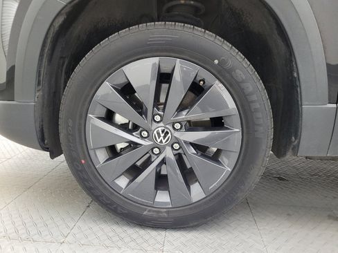 Used 2024 Volkswagen Taos S FWD image 31