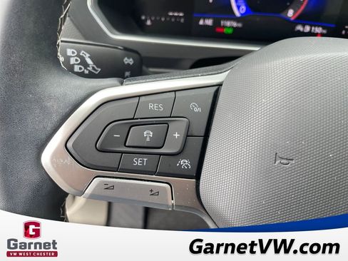 Used 2023 Volkswagen Tiguan SE image 35