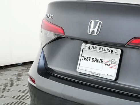 Used 2023 Honda Civic Sport image 32