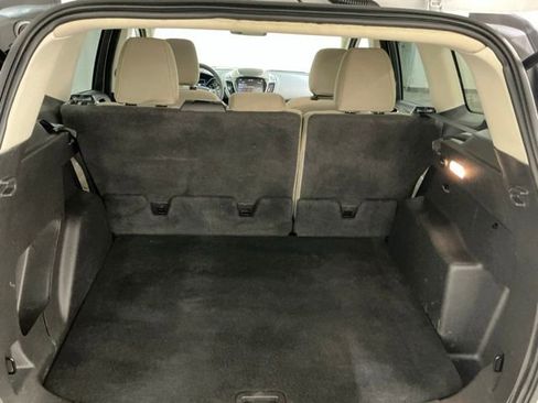 Used 2019 Ford Escape SE image 17