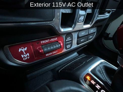 Used 2020 Jeep Gladiator Rubicon w/ Dual Top Group image 17