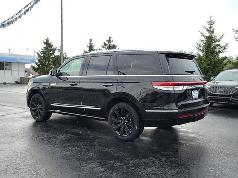 Used 2024 Lincoln Navigator Reserve AWD/4WD image 4