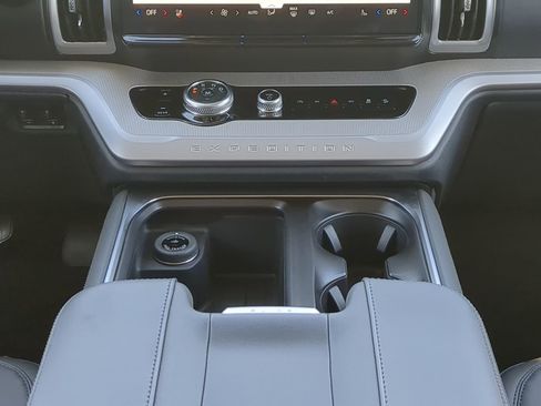 New 2026 Ford Expedition Max Active image 17