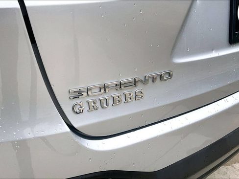Used 2018 Kia Sorento L FWD image 44
