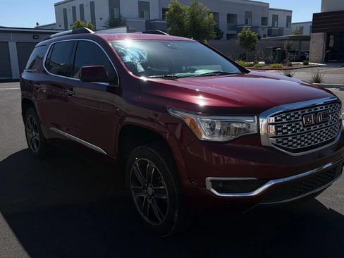Used 2017 GMC Acadia Denali w/ Technology Package FWD image 7