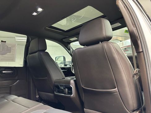 Used 2021 GMC Sierra 3500 Denali w/ Denali Ultimate Package AWD/4WD image 20