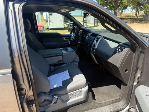 Used 2011 Ford F150 XLT w/ XLT Chrome Pkg AWD/4WD image 8