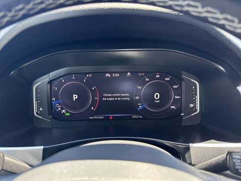 Certified 2023 Volkswagen Atlas Cross Sport SE w/ Panoramic Sunroof Package AWD/4WD image 11