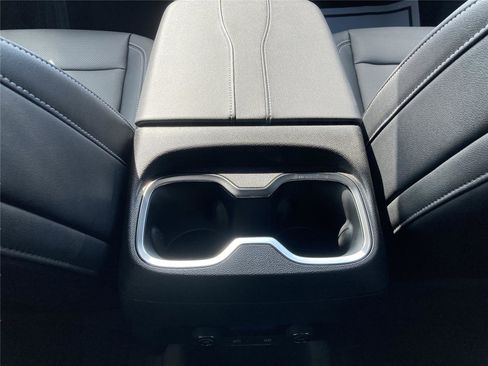 New 2026 Chevrolet Traverse LT image 32