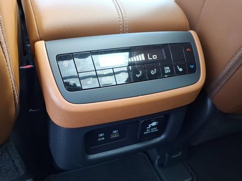 Certified 2023 Nissan Pathfinder Platinum w/ Cargo Package AWD/4WD image 18