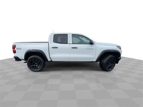 Used 2024 Chevrolet Colorado Trail Boss w/ Advanced Trailering Package image 9