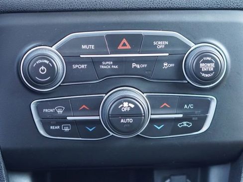 Used 2019 Dodge Charger R/T RWD image 25