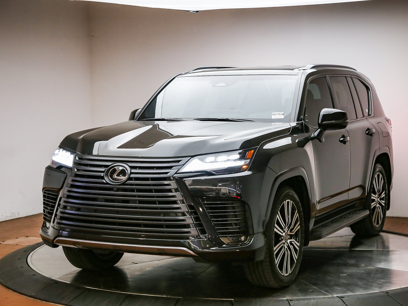 Used 2025 Lexus LX 600 4WD w/ Appearance Package image 1