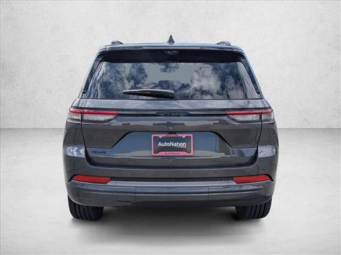 New 2026 Jeep Grand Cherokee Limited AWD/4WD image 7
