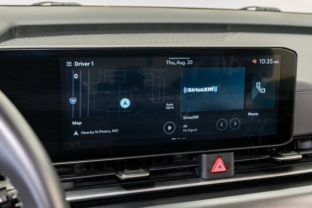 Certified 2025 Kia Carnival FWD image 15