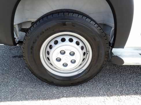 Used 2025 RAM ProMaster 2500 w/ U-Haul Equipment Group FWD image 52