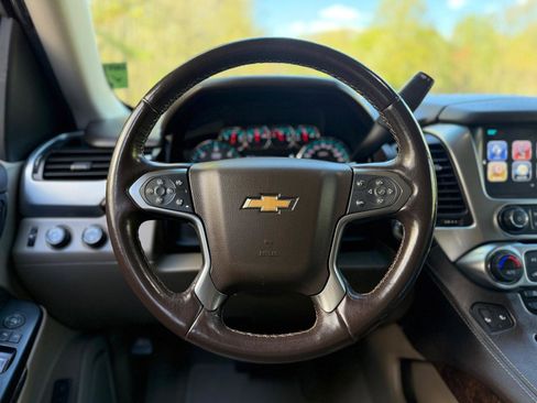 Used 2019 Chevrolet Tahoe LT AWD/4WD image 17