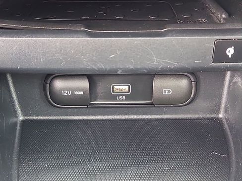 Used 2022 Kia Seltos EX image 19