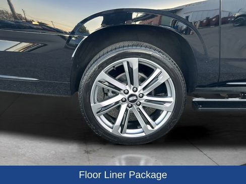 Used 2025 Cadillac Escalade ESV Premium Luxury w/ LPO, Floor Liner Package image 29