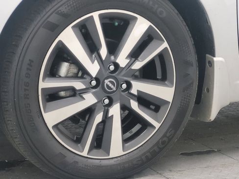 Used 2024 Nissan Versa S w/ S Plus Package FWD image 31