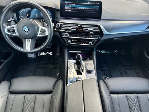 Used 2023 BMW 530e w/ M Sport Package RWD image 14