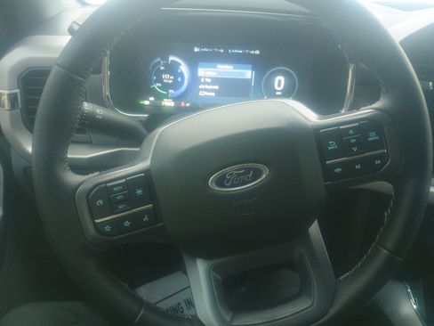 Used 2023 Ford F150 Lightning XLT image 22