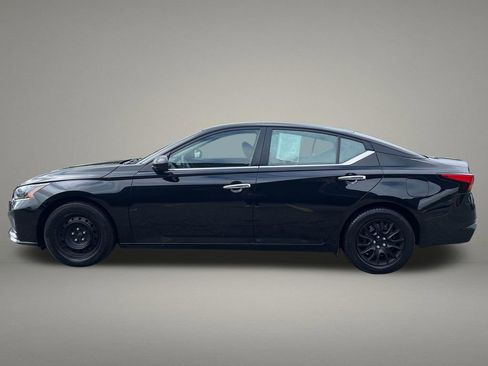 Used 2023 Nissan Altima 2.5 S FWD image 2