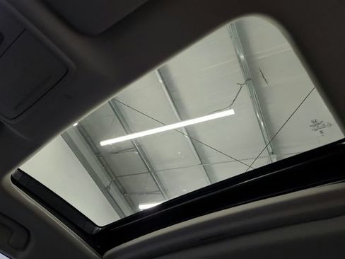 Used 2024 Honda Accord Touring image 19
