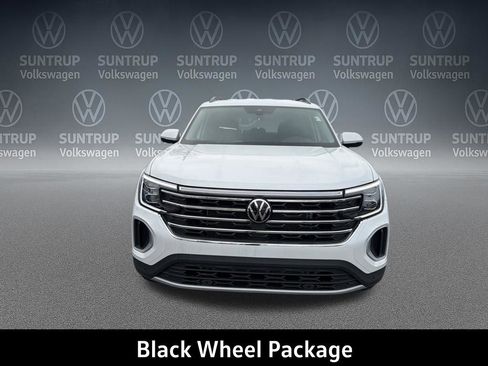 New 2026 Volkswagen Atlas SE FWD image 8