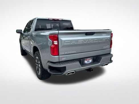 Used 2024 Chevrolet Silverado 1500 High Country w/ Technology Package AWD/4WD image 3