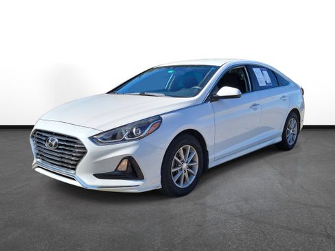 Used 2019 Hyundai Sonata SE image 2