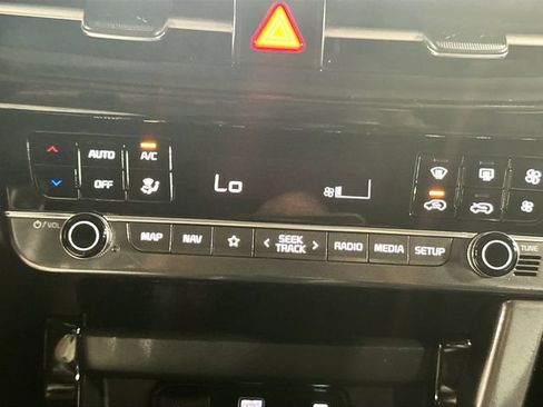 Used 2024 Kia Seltos S AWD/4WD image 16