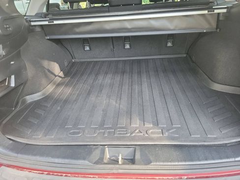 Used 2017 Subaru Outback 2.5i Premium AWD/4WD image 16