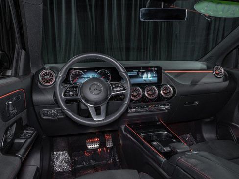 Certified 2023 Mercedes-Benz GLA 250 4MATIC image 18