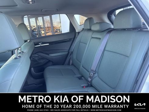 Used 2024 Kia Seltos SX w/ SX Sunroof Package image 27