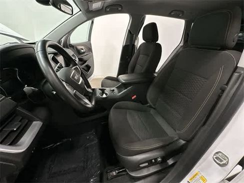 Used 2021 GMC Terrain SLE w/ Driver Convenience Package image 16