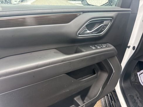 Used 2024 GMC Yukon SLE AWD/4WD image 19
