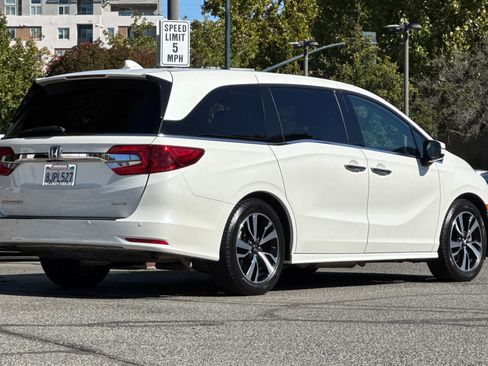 Used 2019 Honda Odyssey Elite image 4