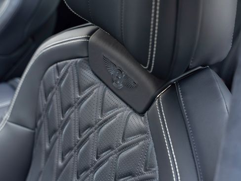 Used 2026 Bentley Flying Spur Azure image 25