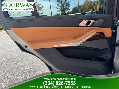 Used 2026 BMW X7 xDrive40i AWD/4WD image 32