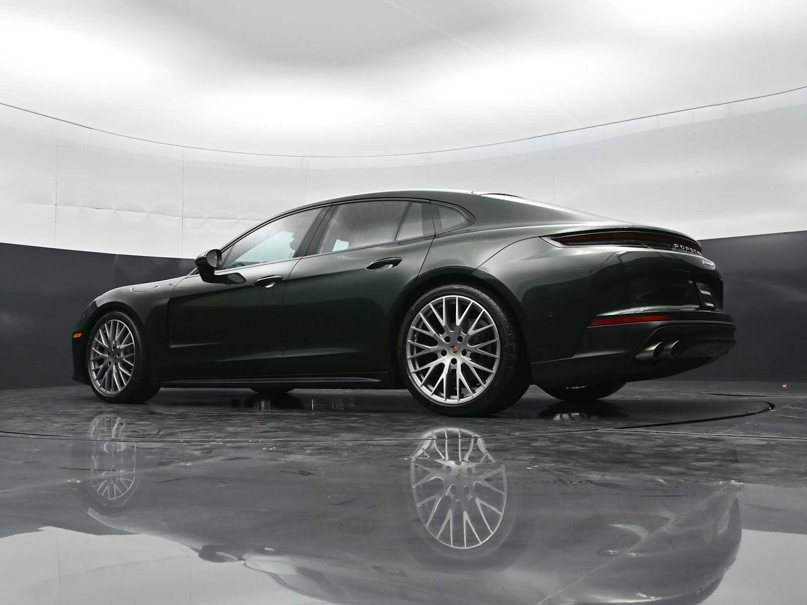 New 2026 Porsche Panamera RWD image 38