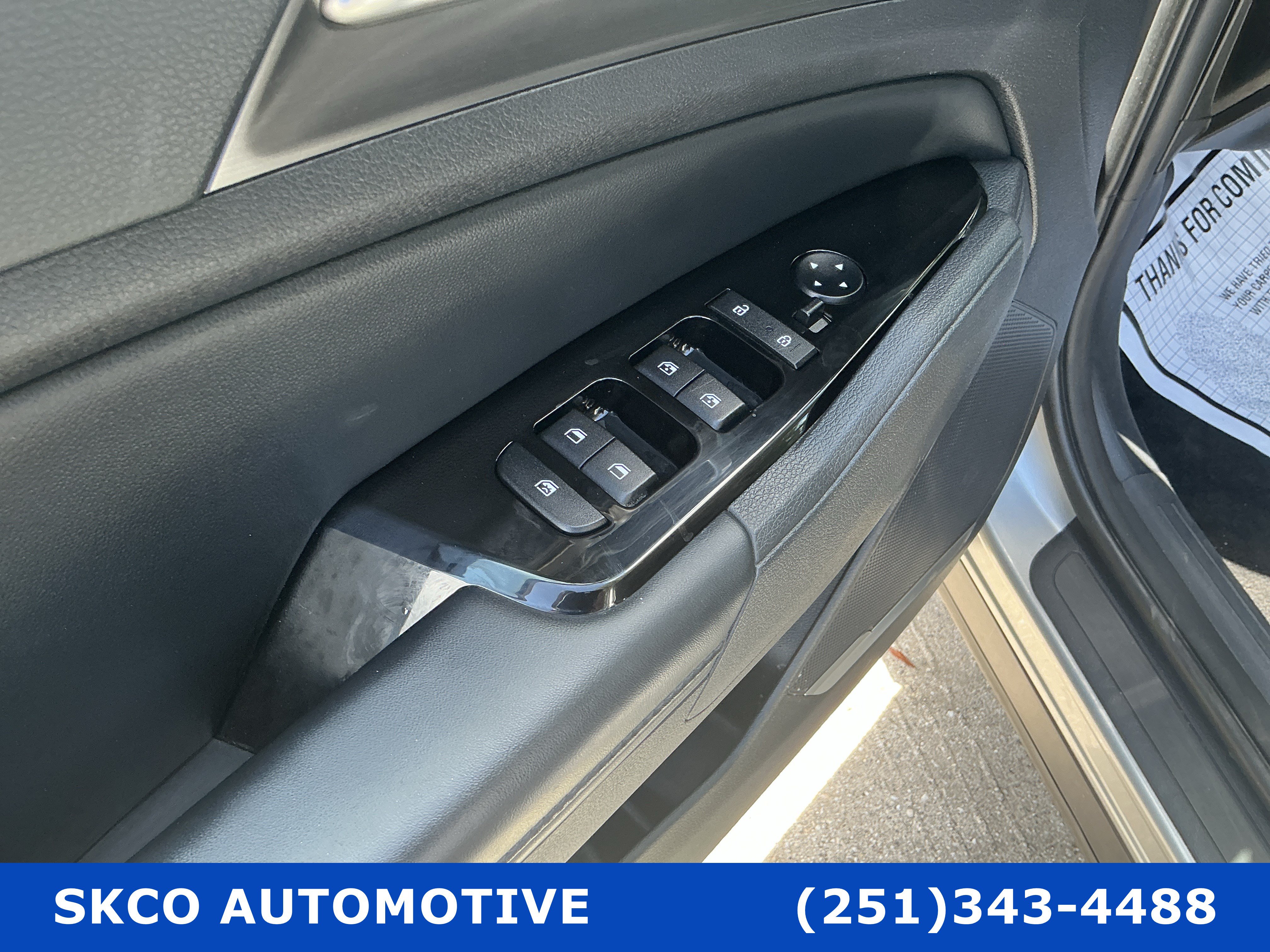 Used 2024 Kia Sportage EX FWD image 22