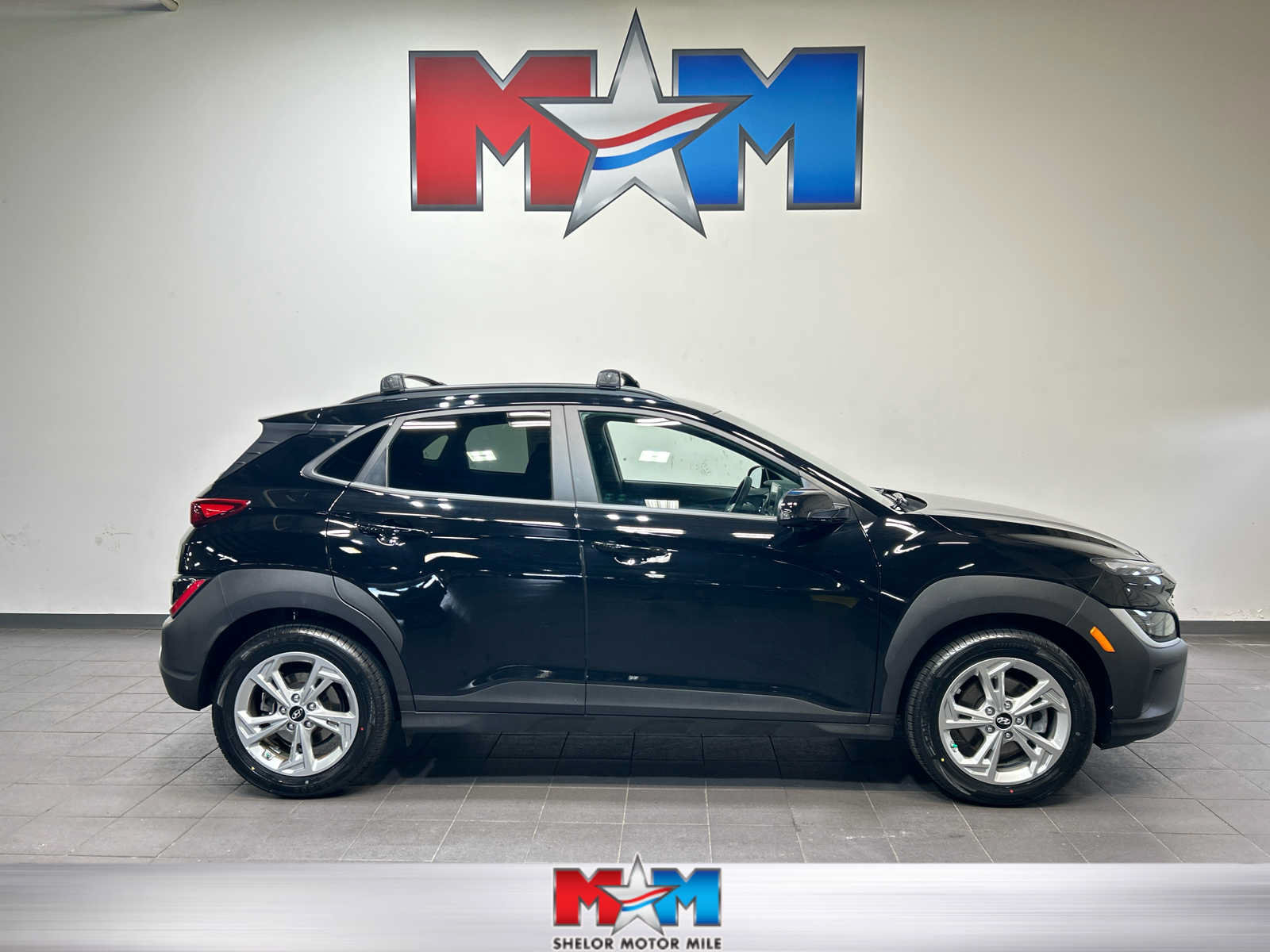 Used 2023 Hyundai Kona SEL AWD/4WD image 1