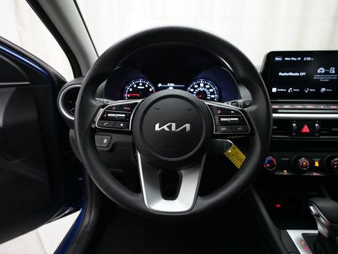 Used 2024 Kia Forte LXS FWD image 4