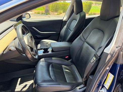 Used 2018 Tesla Model 3 Long Range RWD image 8