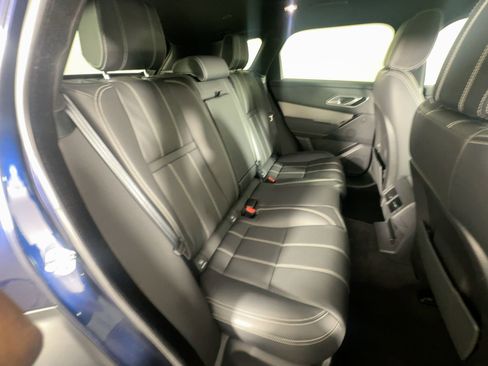 Used 2022 Land Rover Range Rover Velar R-Dynamic S image 28