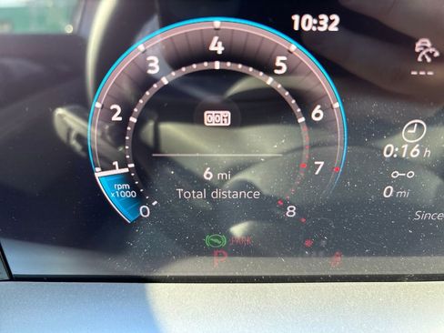 New 2026 Volkswagen Tiguan SE image 16