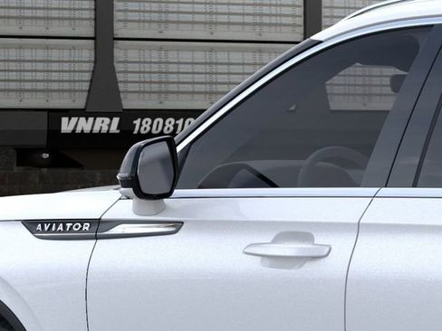 New 2026 Lincoln Aviator AWD image 21